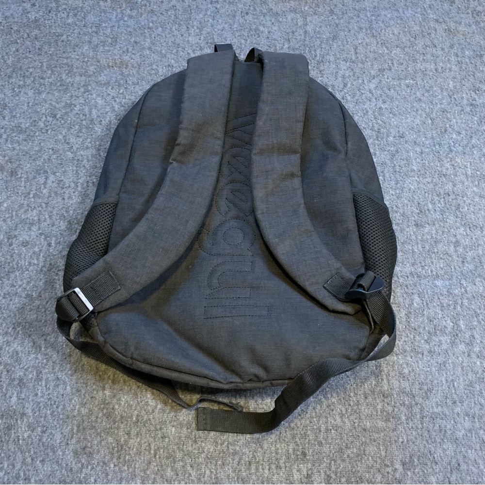 Veegul Backpack - Picture 2 of 11